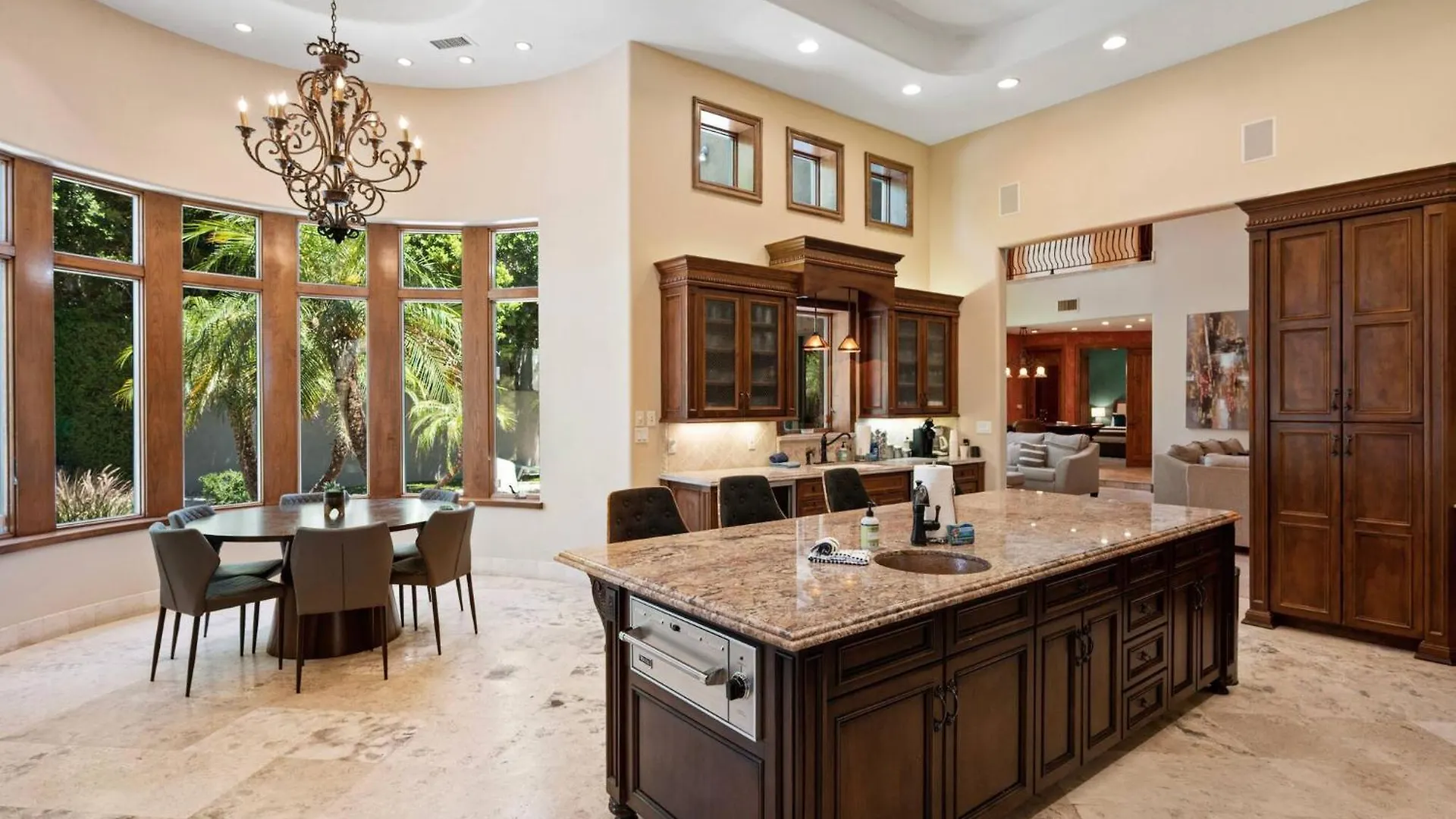 Hébergement de vacances 8Br Phoenician Mansion W/ Hot Tub&Pool-Heat Avail! Phoenix États-Unis